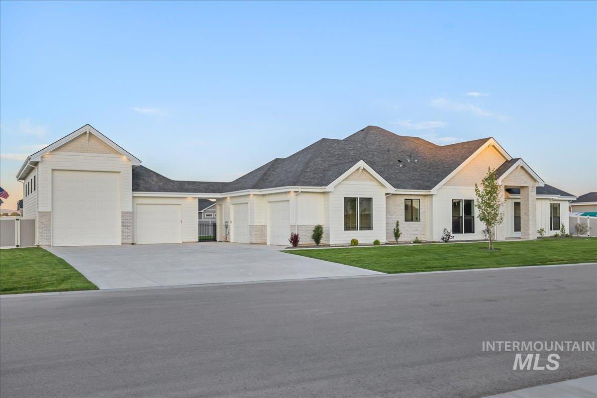 2510 Valkyrie Property Photo 3