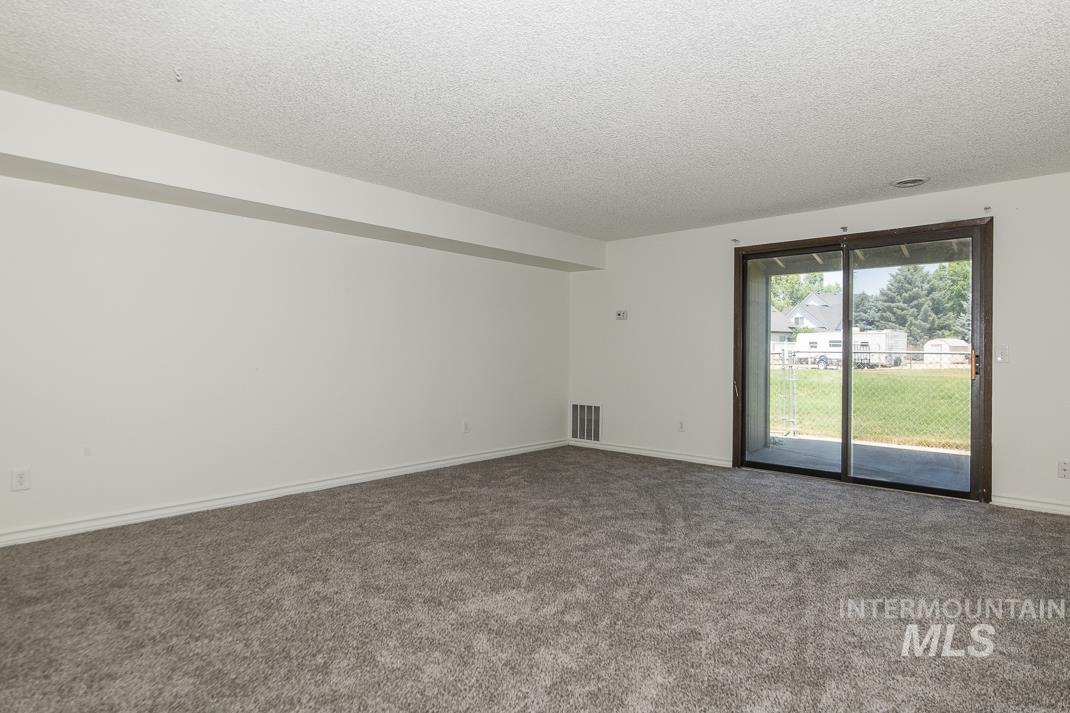 372 N Eagle Glen Ln Property Photo 12