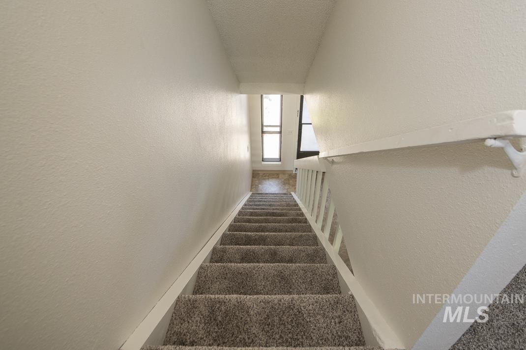 372 N Eagle Glen Ln Property Photo 13