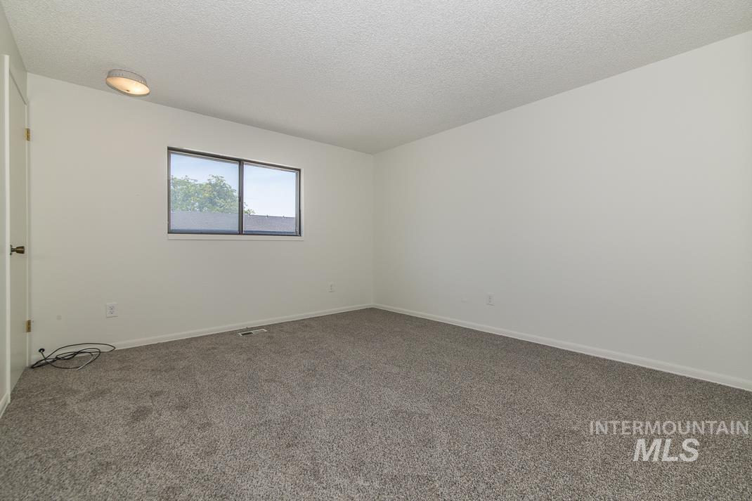 372 N Eagle Glen Ln Property Photo 14