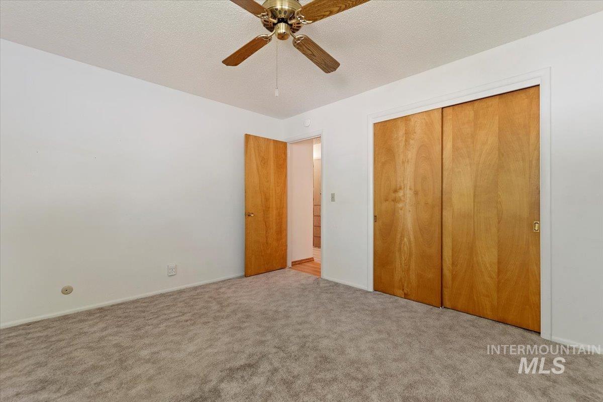 611 E Dewey Lane Property Photo 15