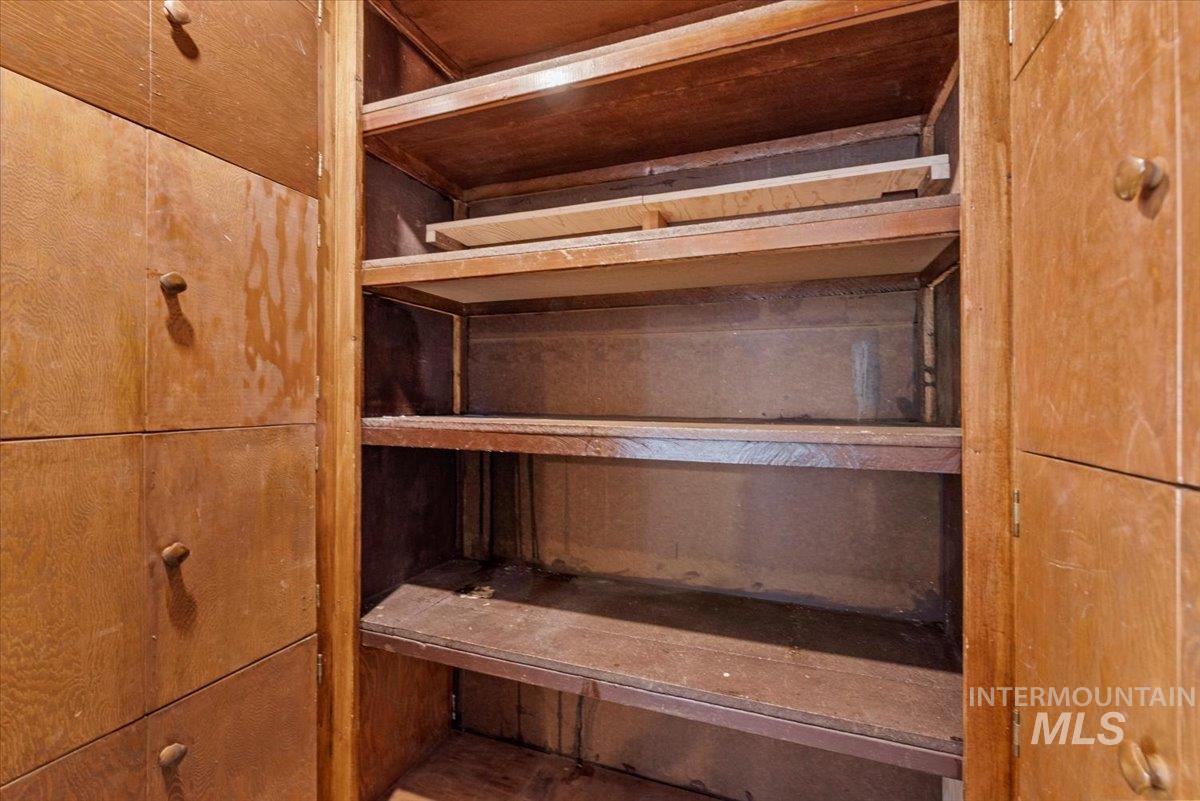 611 E Dewey Lane Property Photo 22