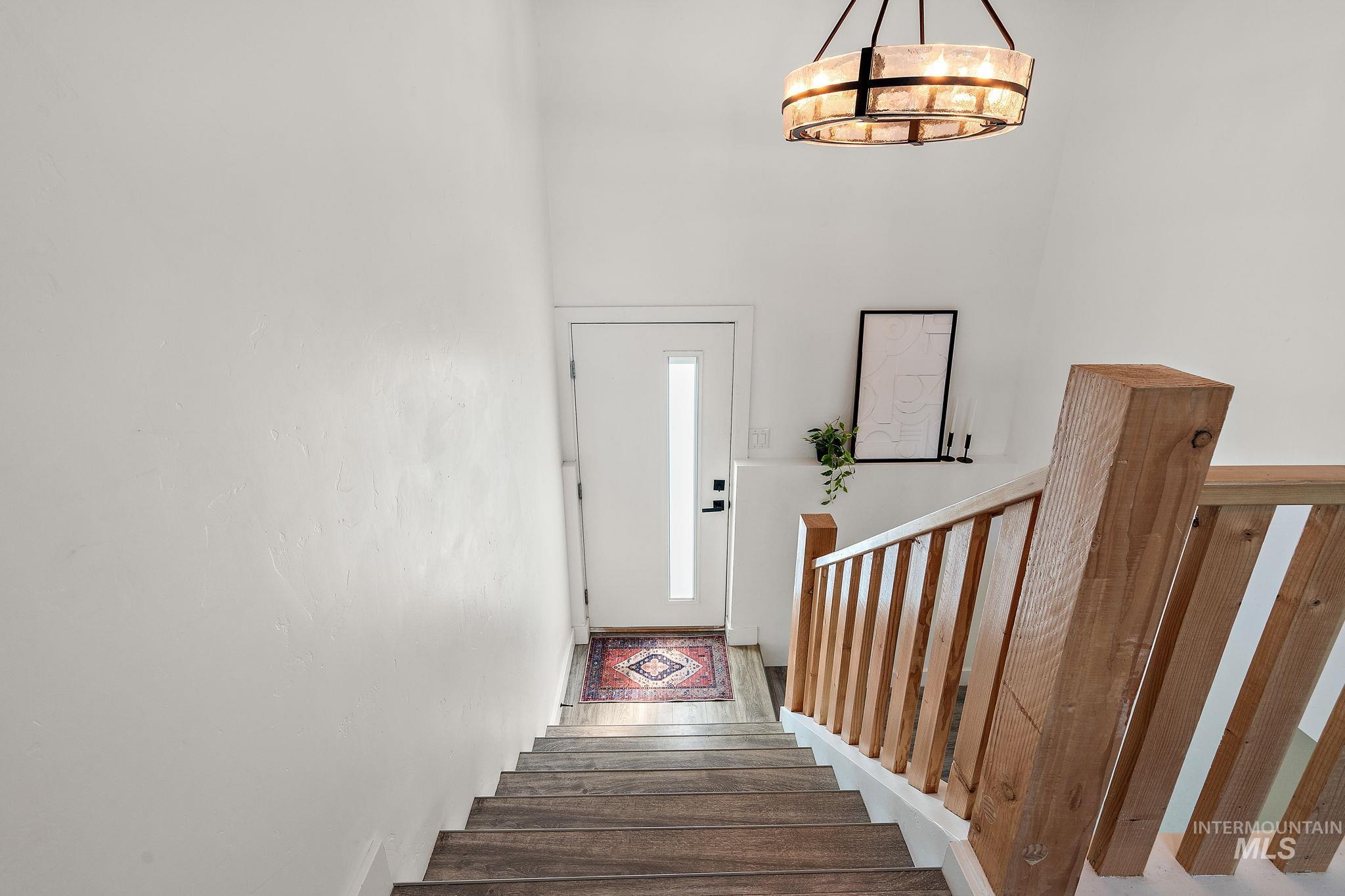 3101 N Ridgeway Dr Property Photo 6
