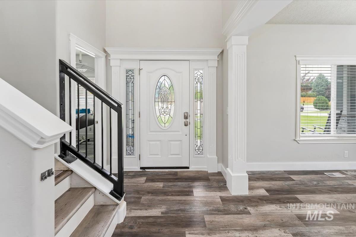 1726 N Calaveras Pl Property Photo 5