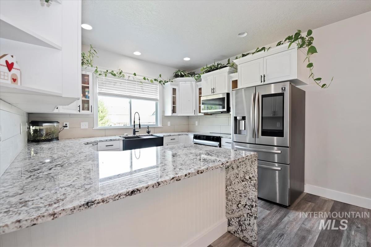 1726 N Calaveras Pl Property Photo 11