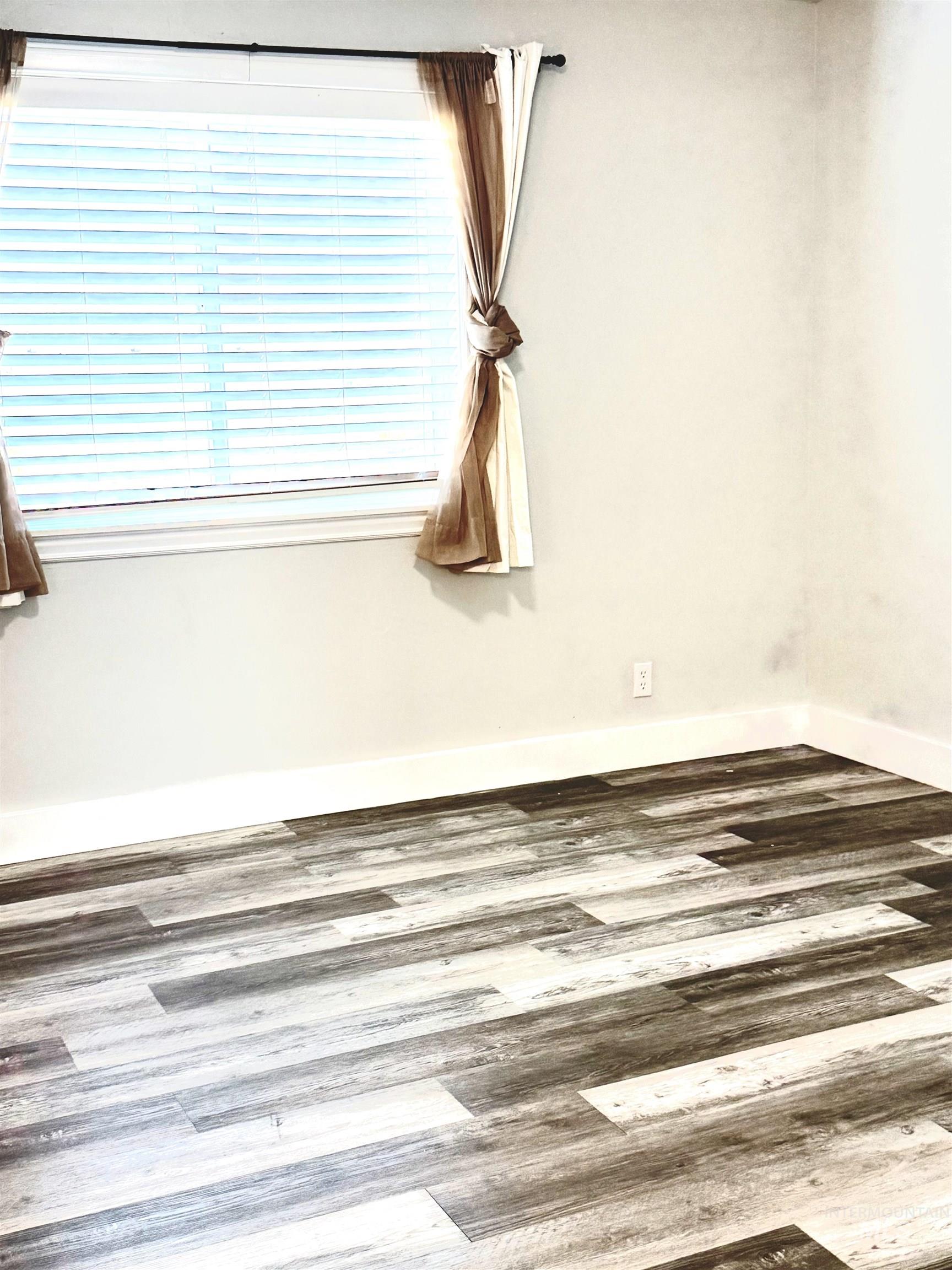 1726 N Calaveras Pl Property Photo 21