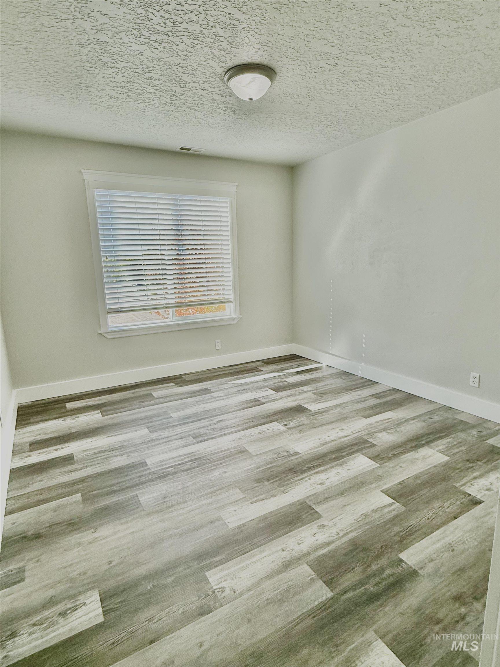 1726 N Calaveras Pl Property Photo 29