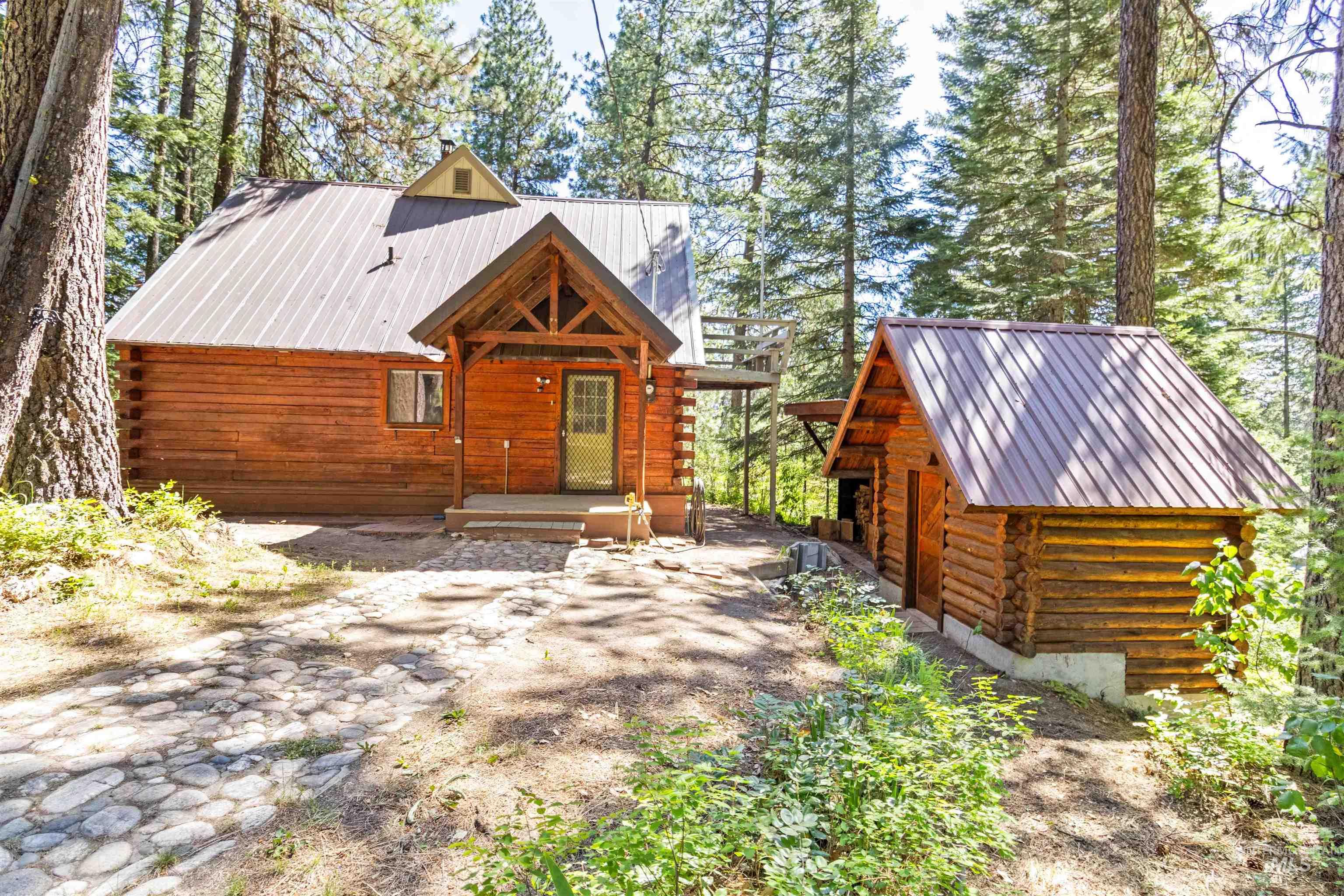 36 Elk Run Property Photo 2