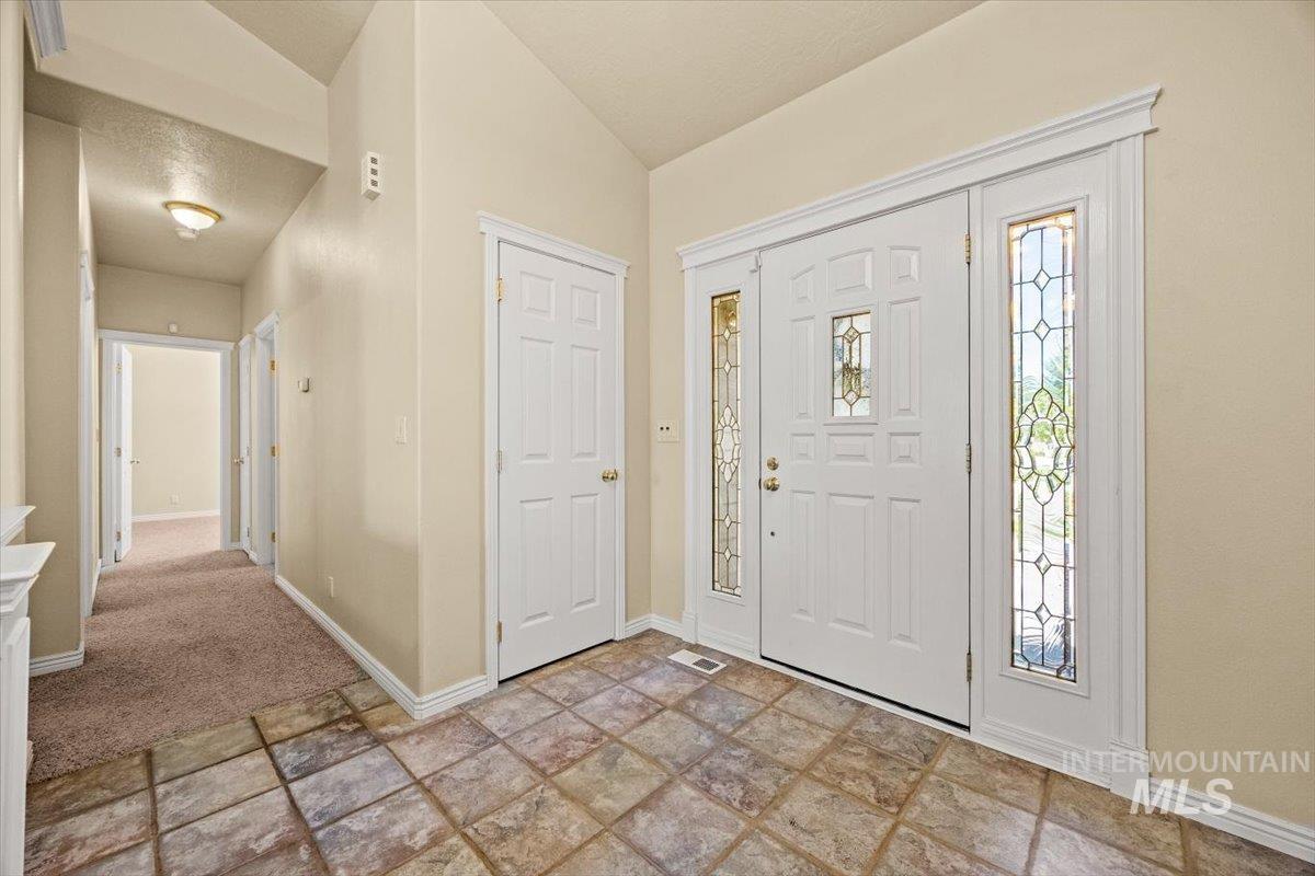 5013 W Classic Property Photo 3