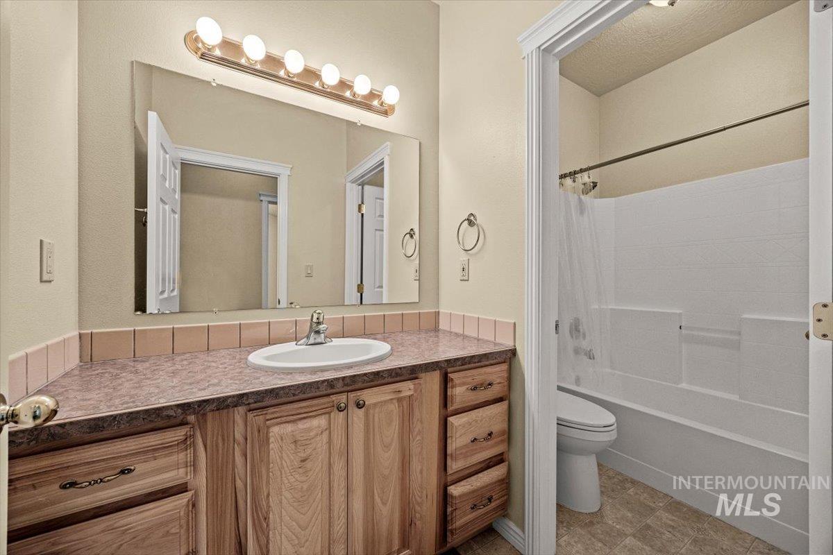 5013 W Classic Property Photo 15