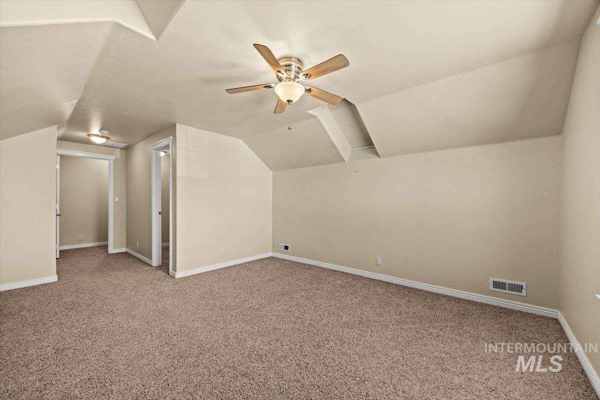 5013 W Classic Property Photo 17