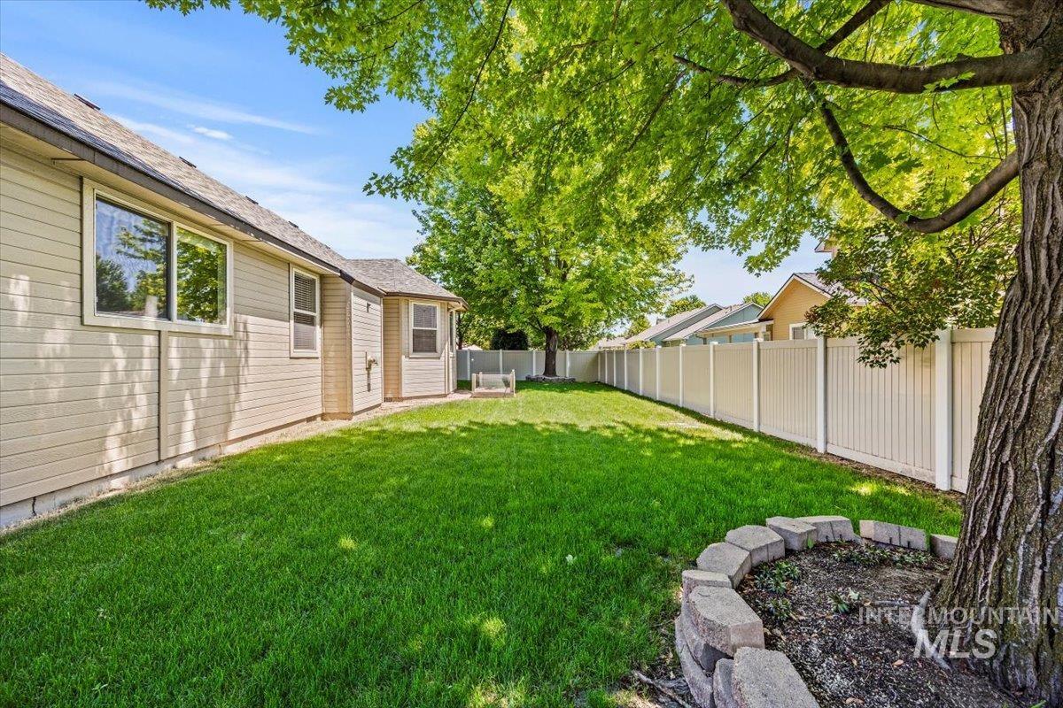 5013 W Classic Property Photo 21