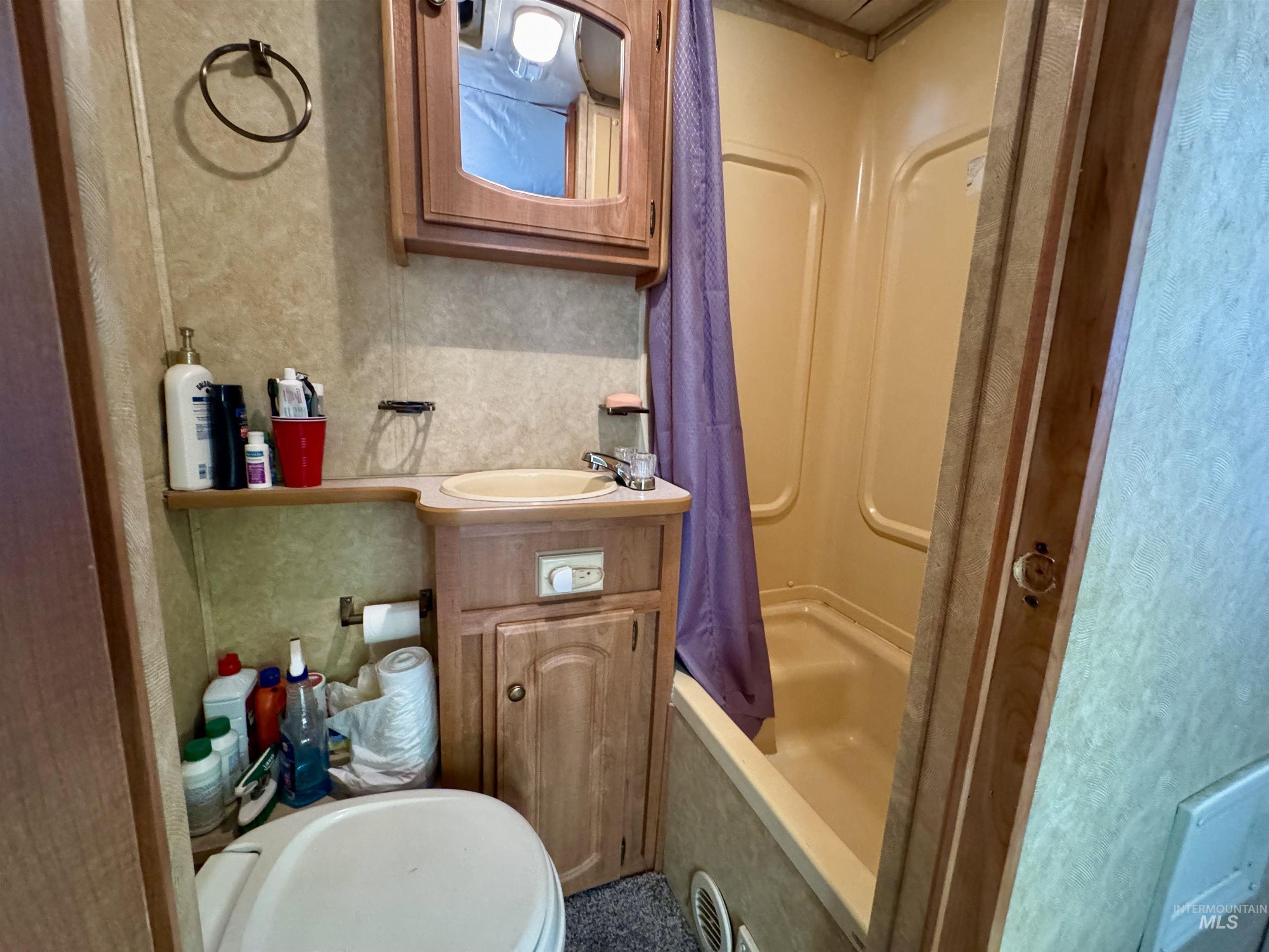 701 Black Bear Dr Property Photo 21