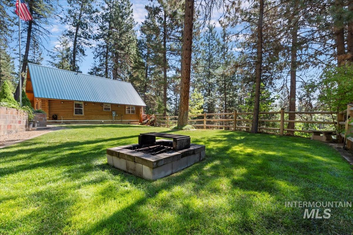 10 Elk Point Property Photo 1