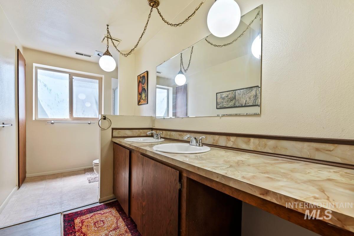 1204 W. Sunrise Rim Property Photo 26