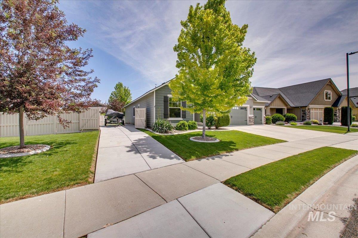 15548 Moosehorn Way Property Photo 2