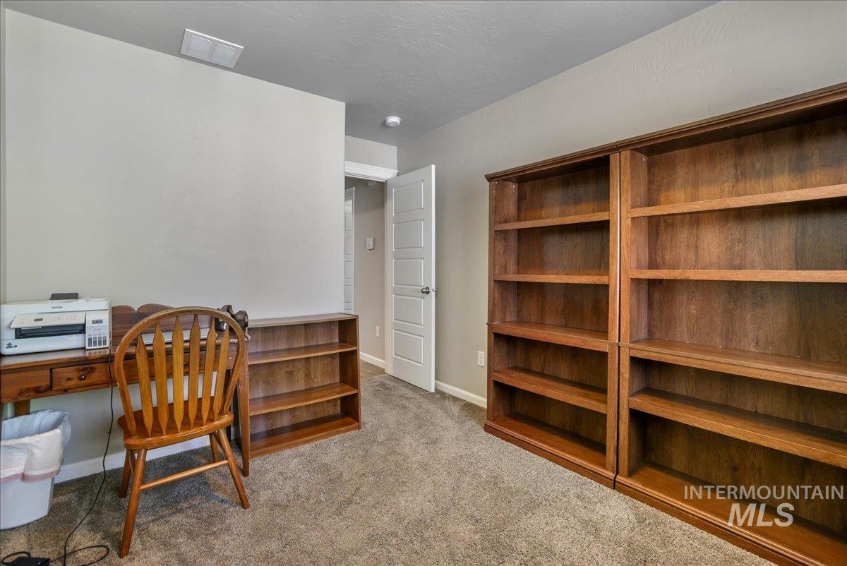 1120 Ballard Way Property Photo 25