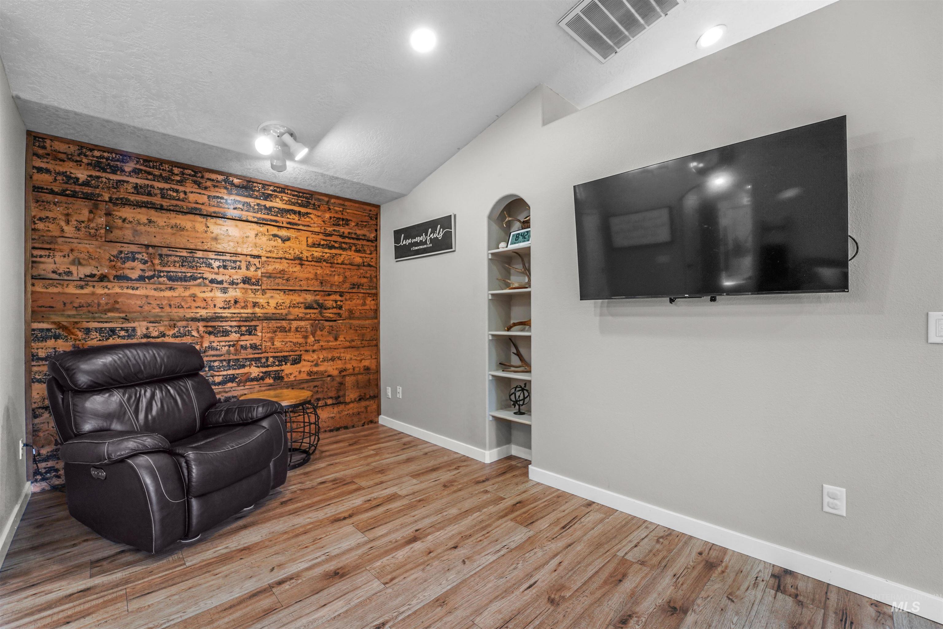 8116 Waterleaf Ave Property Photo 7