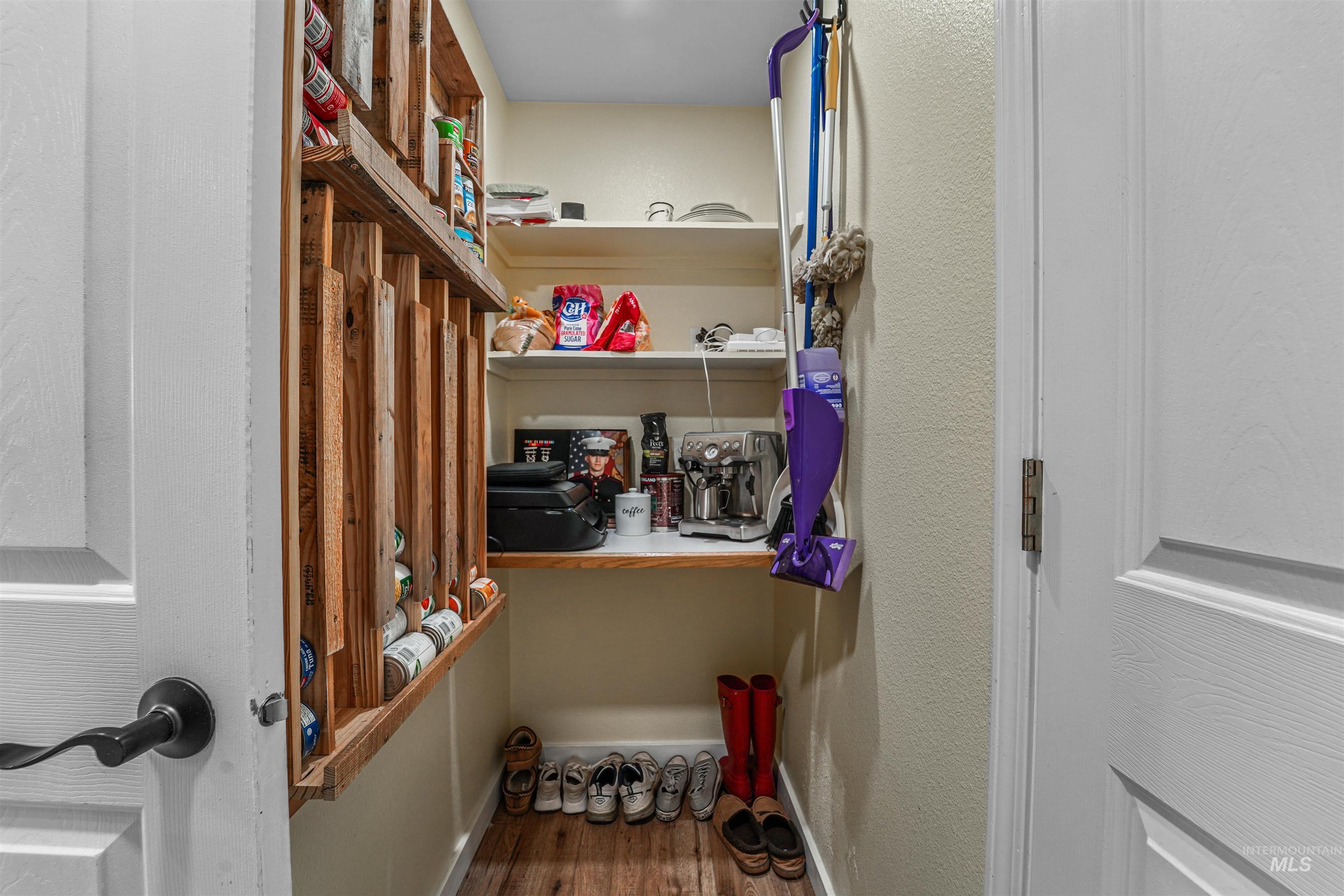 8116 Waterleaf Ave Property Photo 10
