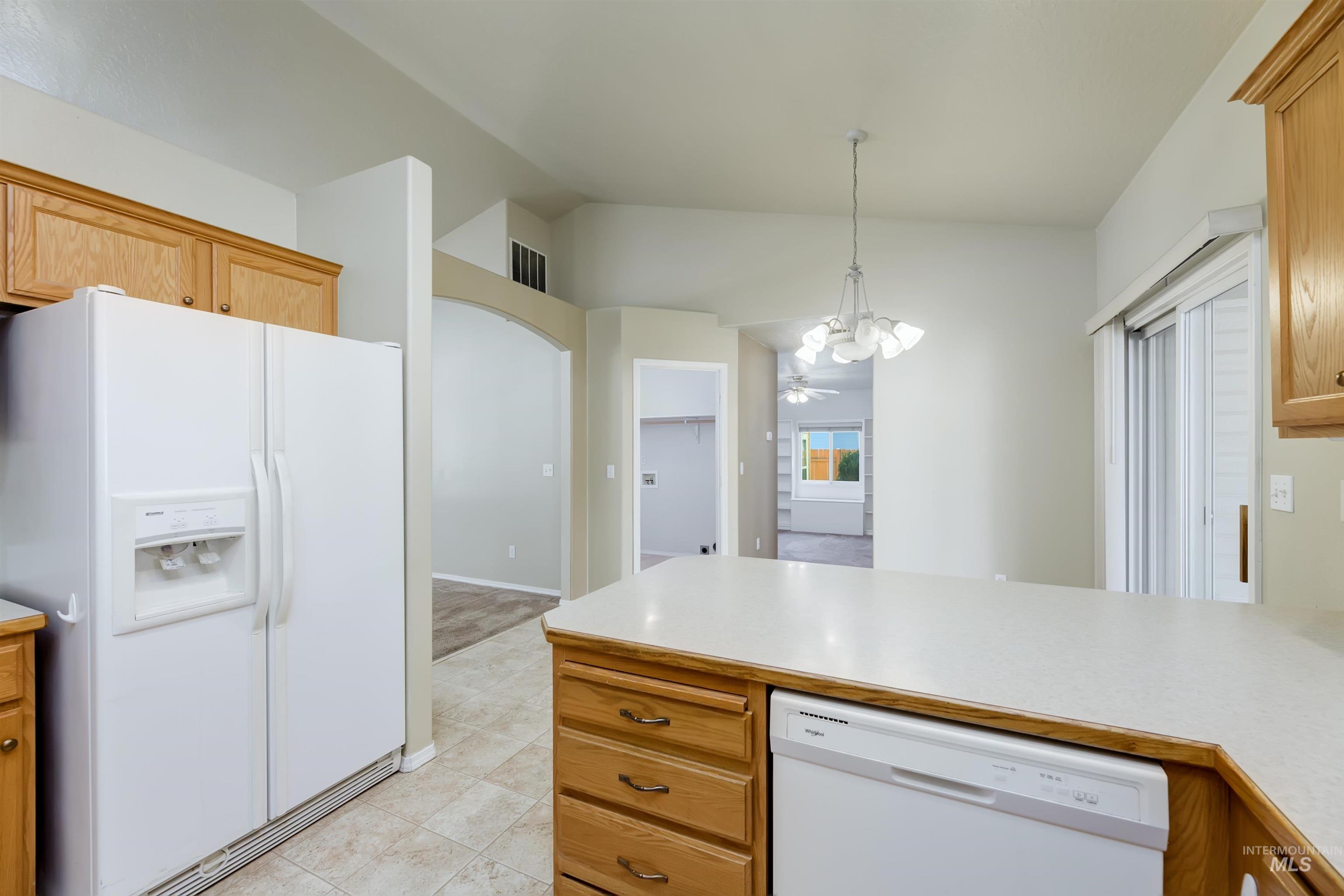 2903 N Rough Stone Way Property Photo 8