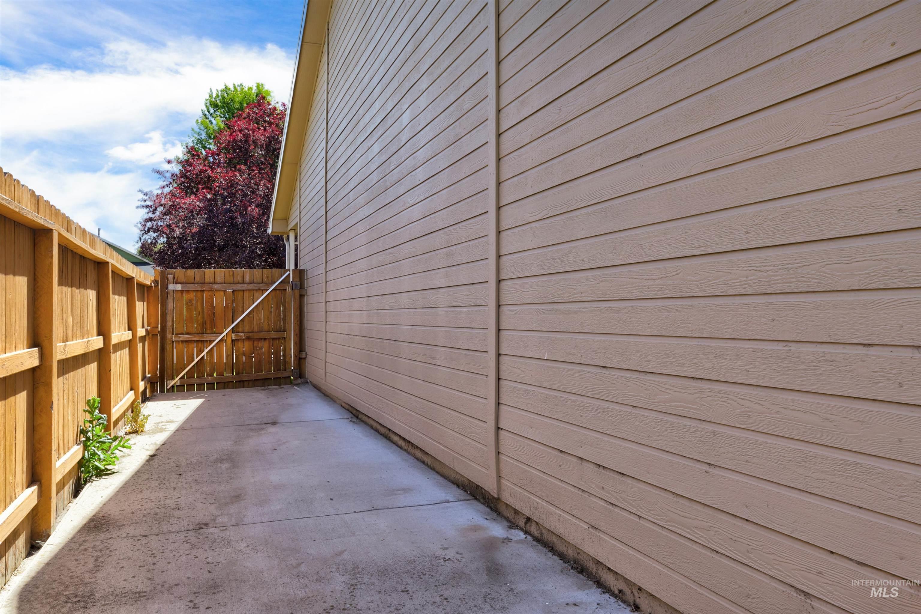 2903 N Rough Stone Way Property Photo 28