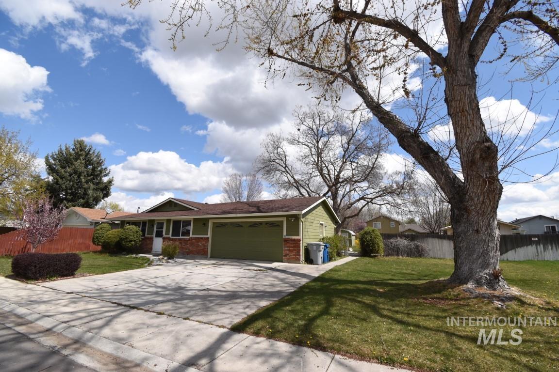 250 S Harlan Place Property Photo 4