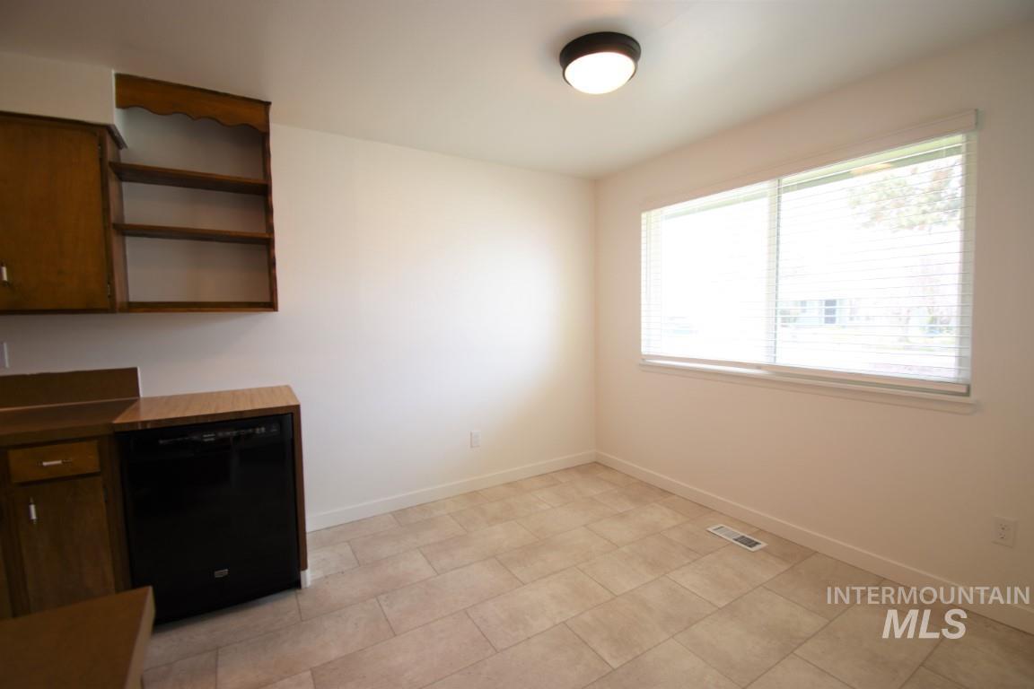 250 S Harlan Place Property Photo 9