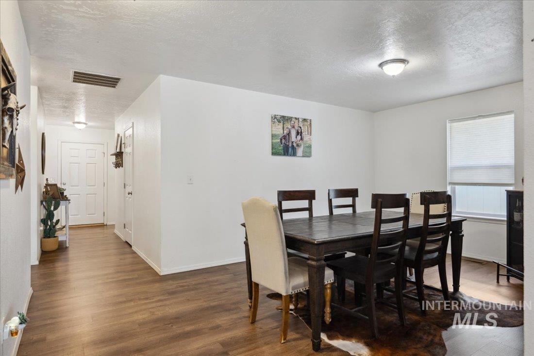 3848 W Newland St Property Photo 11