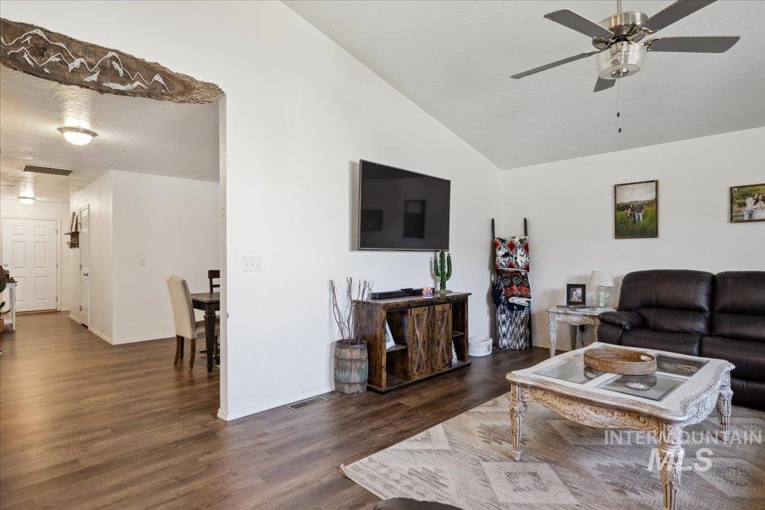 3848 W Newland St Property Photo 20