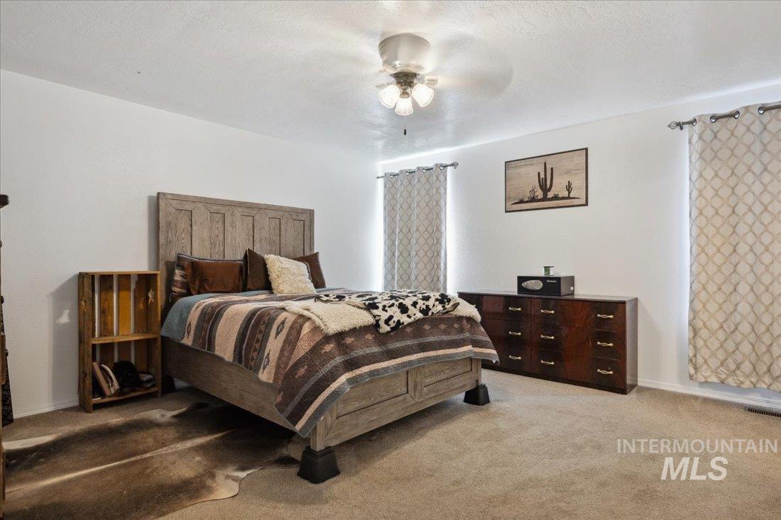 3848 W Newland St Property Photo 22