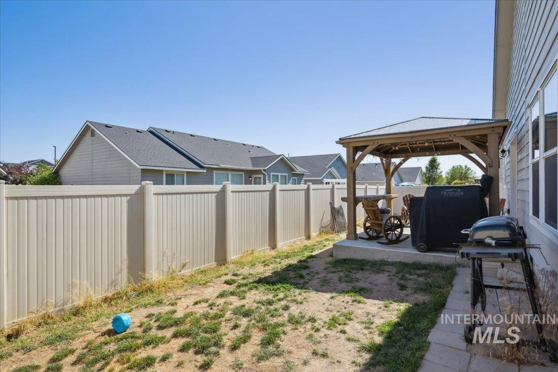 3848 W Newland St Property Photo 28