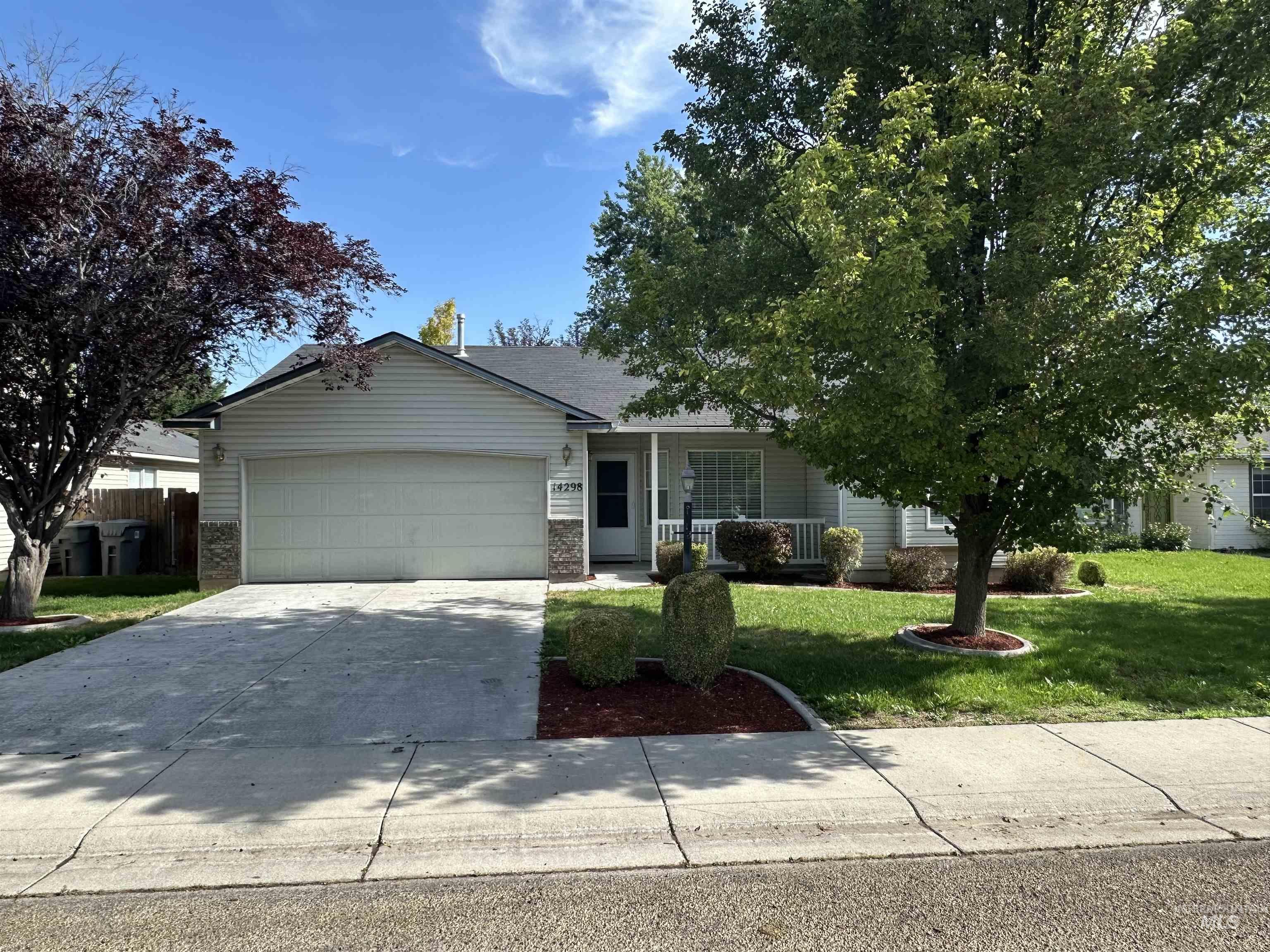 14298 Shenandoah St Property Photo 2