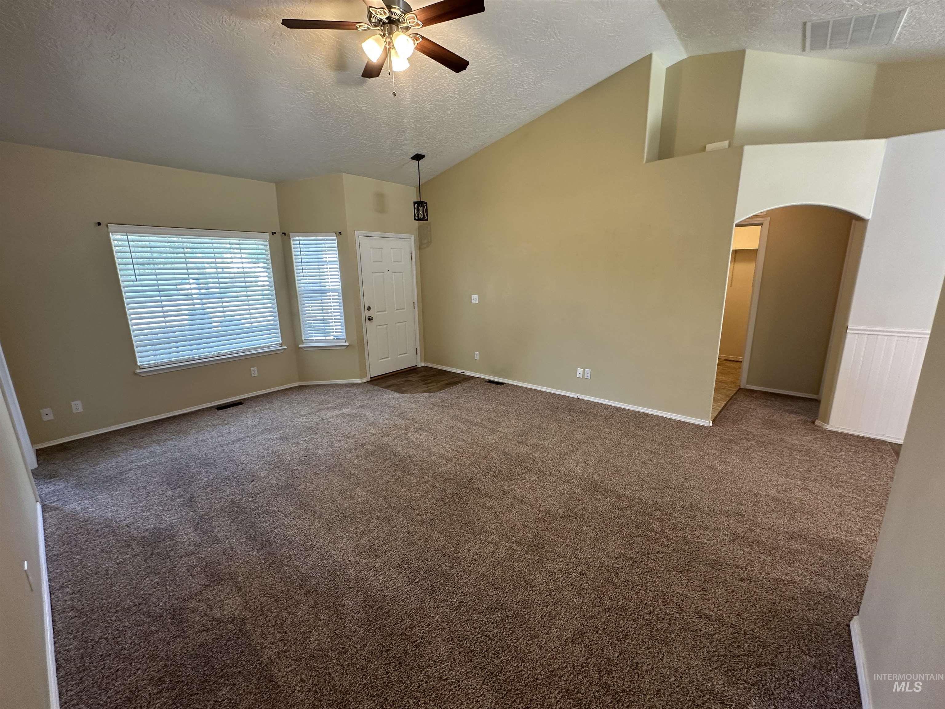 14298 Shenandoah St Property Photo 6
