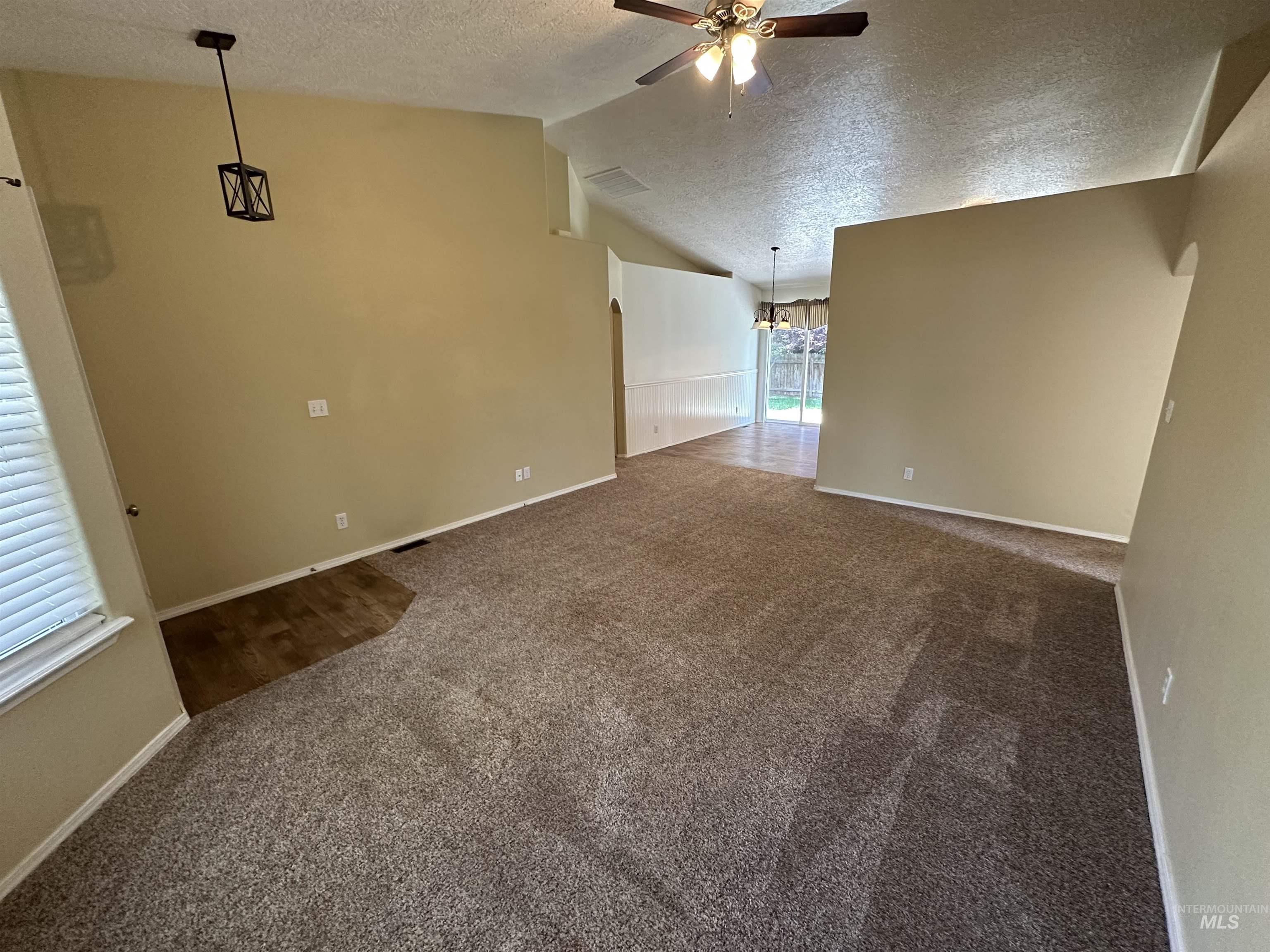 14298 Shenandoah St Property Photo 7