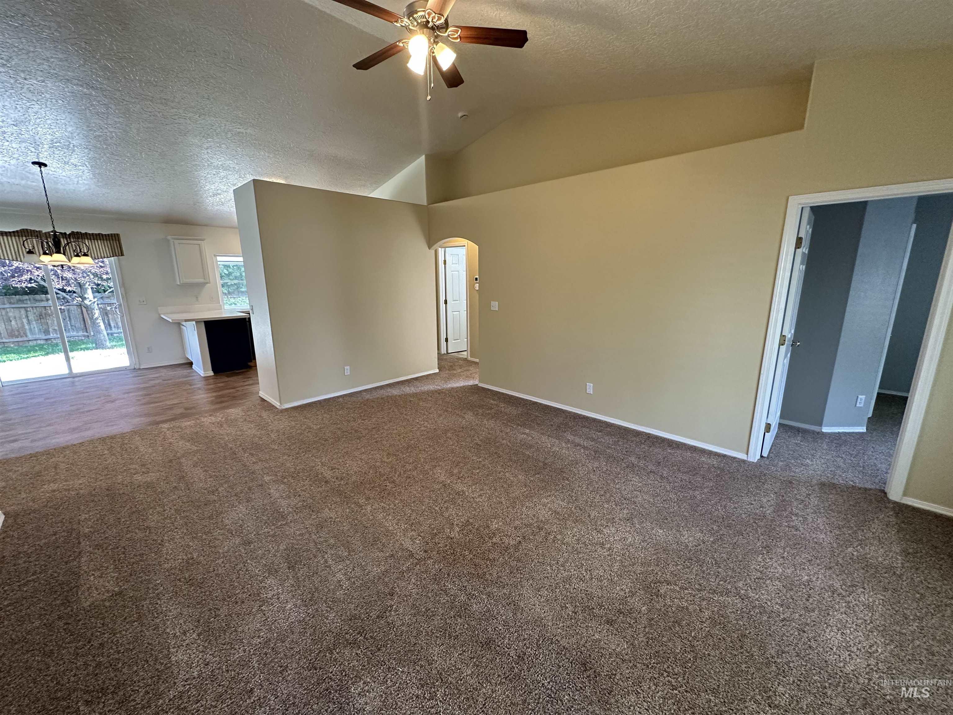 14298 Shenandoah St Property Photo 8