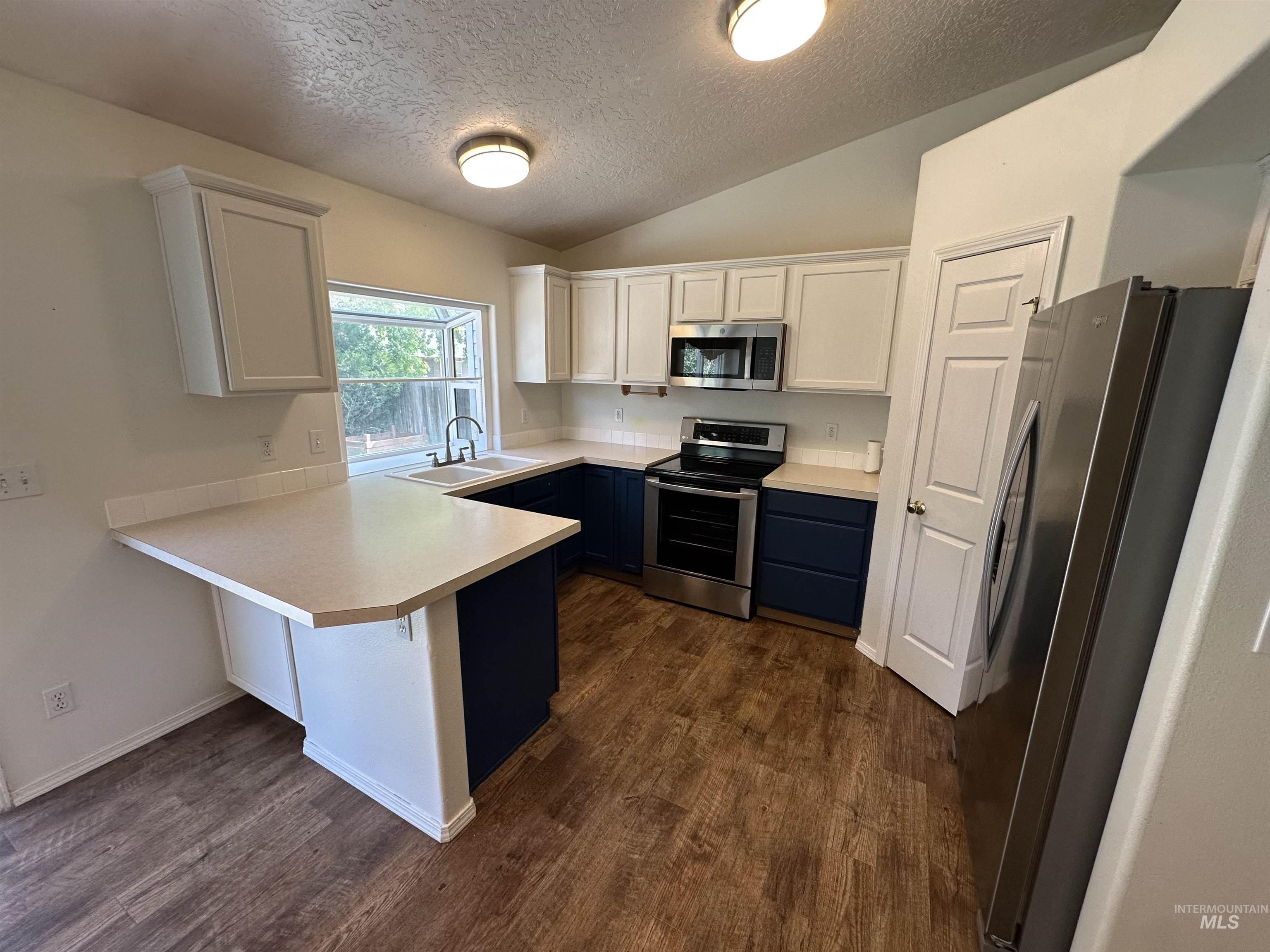 14298 Shenandoah St Property Photo 10