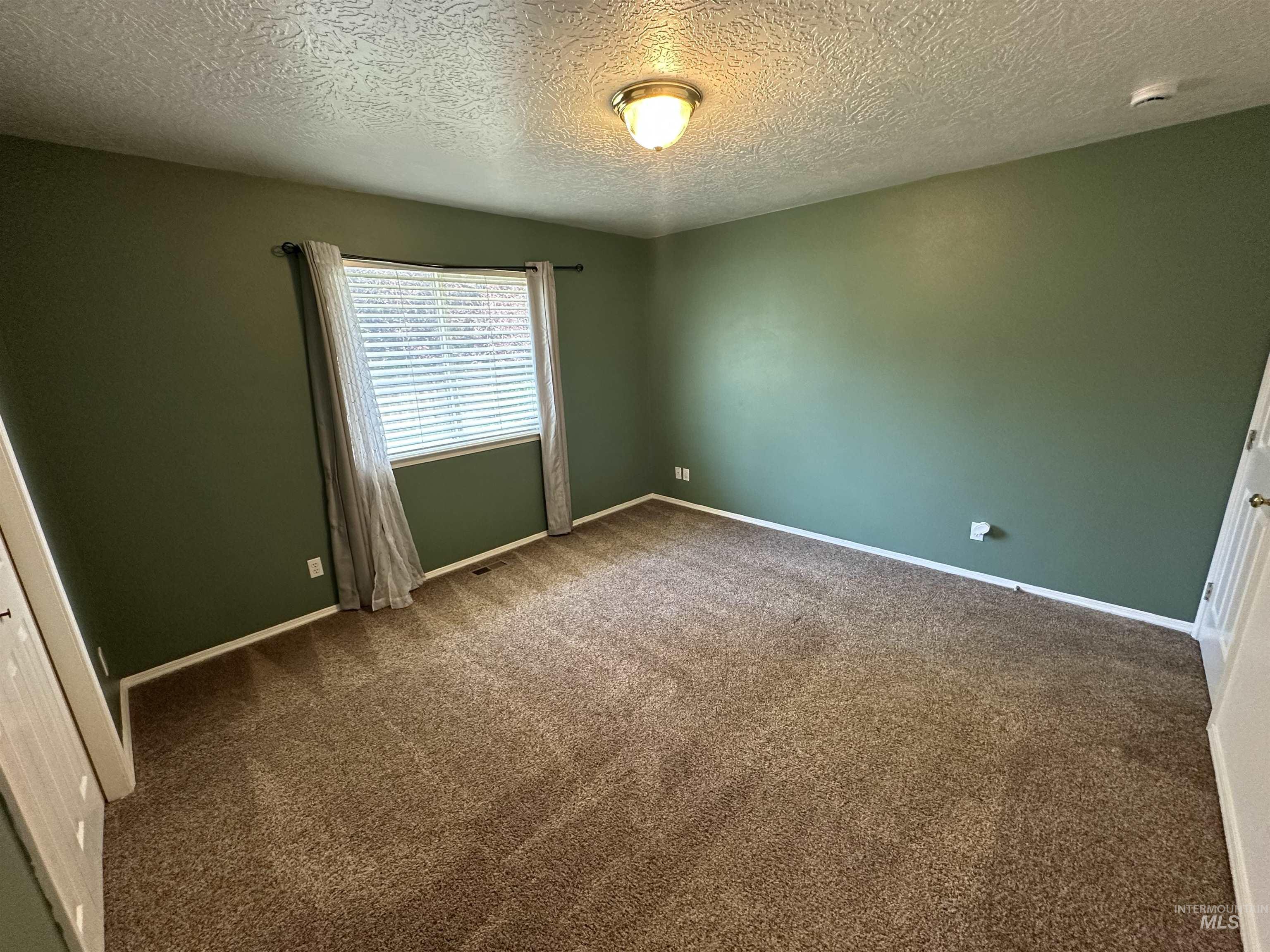 14298 Shenandoah St Property Photo 16