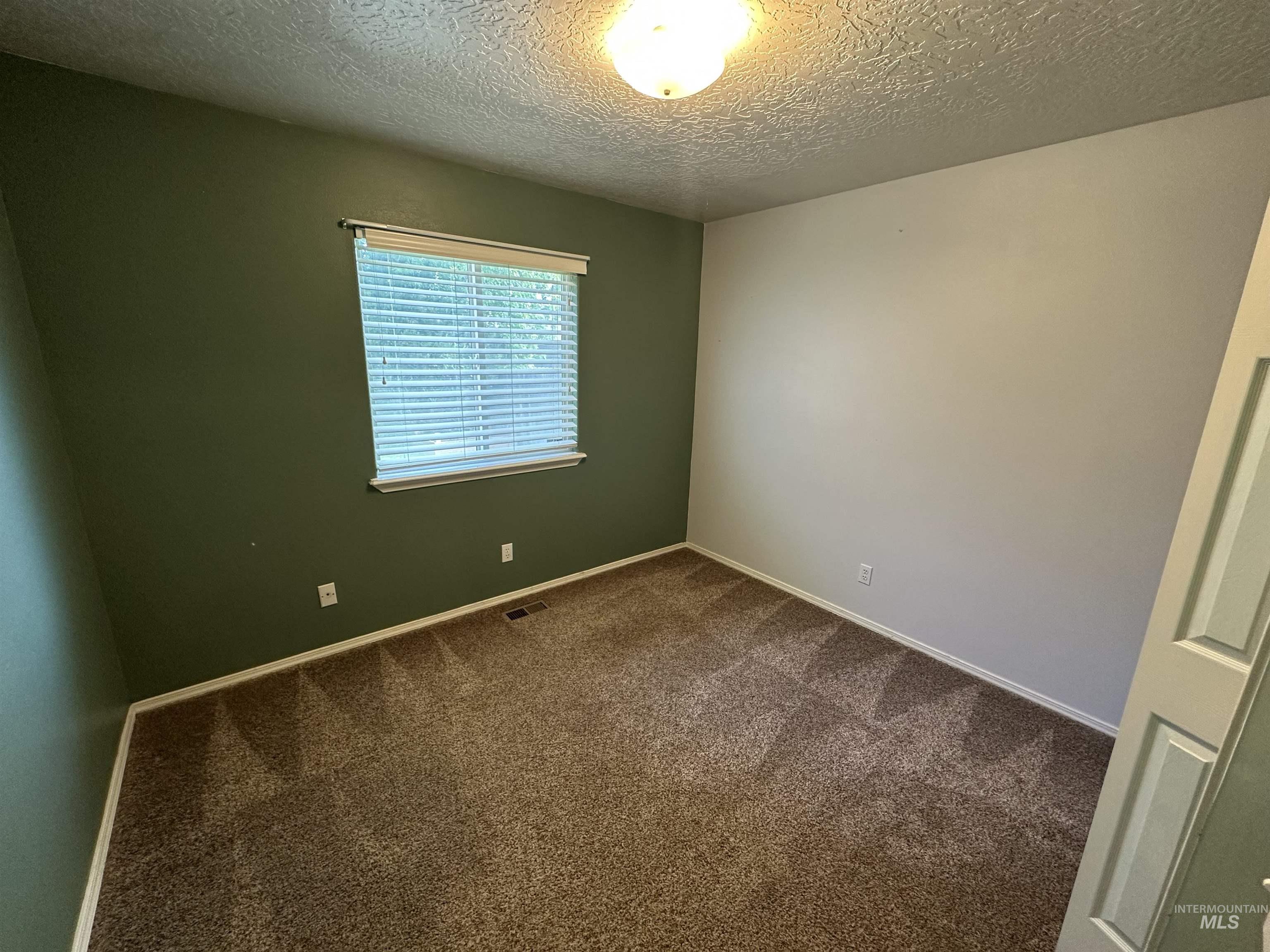 14298 Shenandoah St Property Photo 22