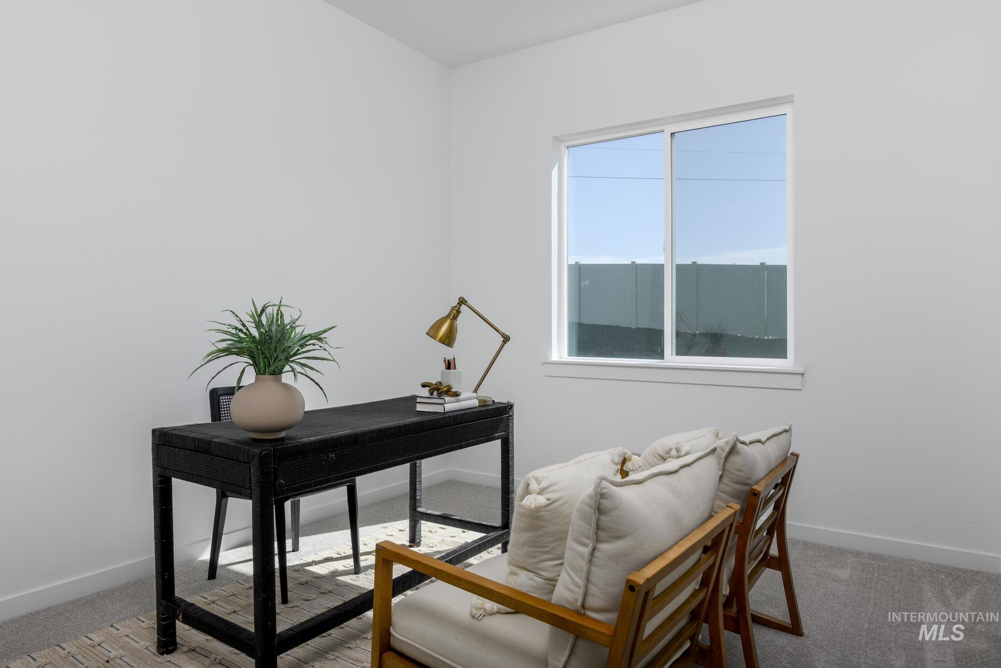 3659 N San Carlos Way Property Photo 5