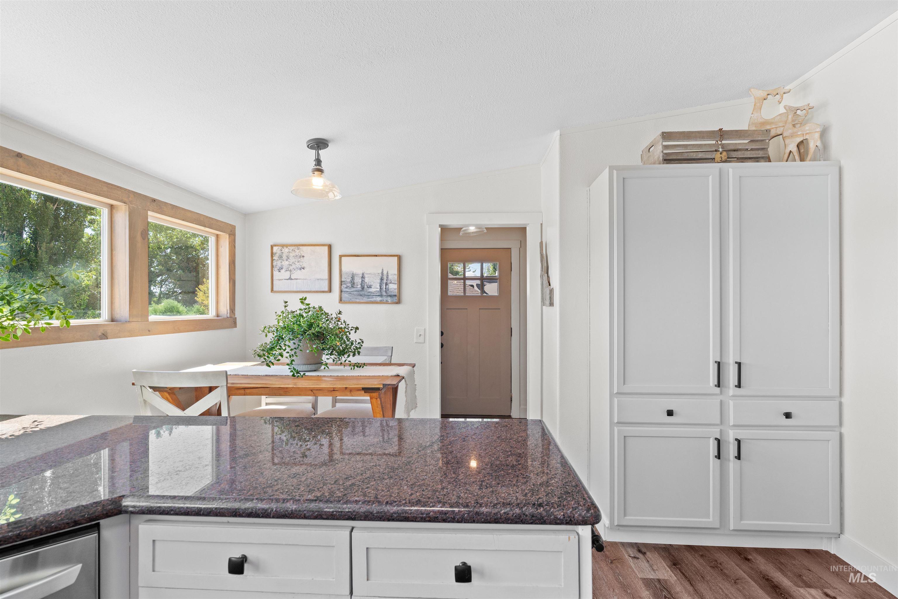 26531 Middleton Road Property Photo 10