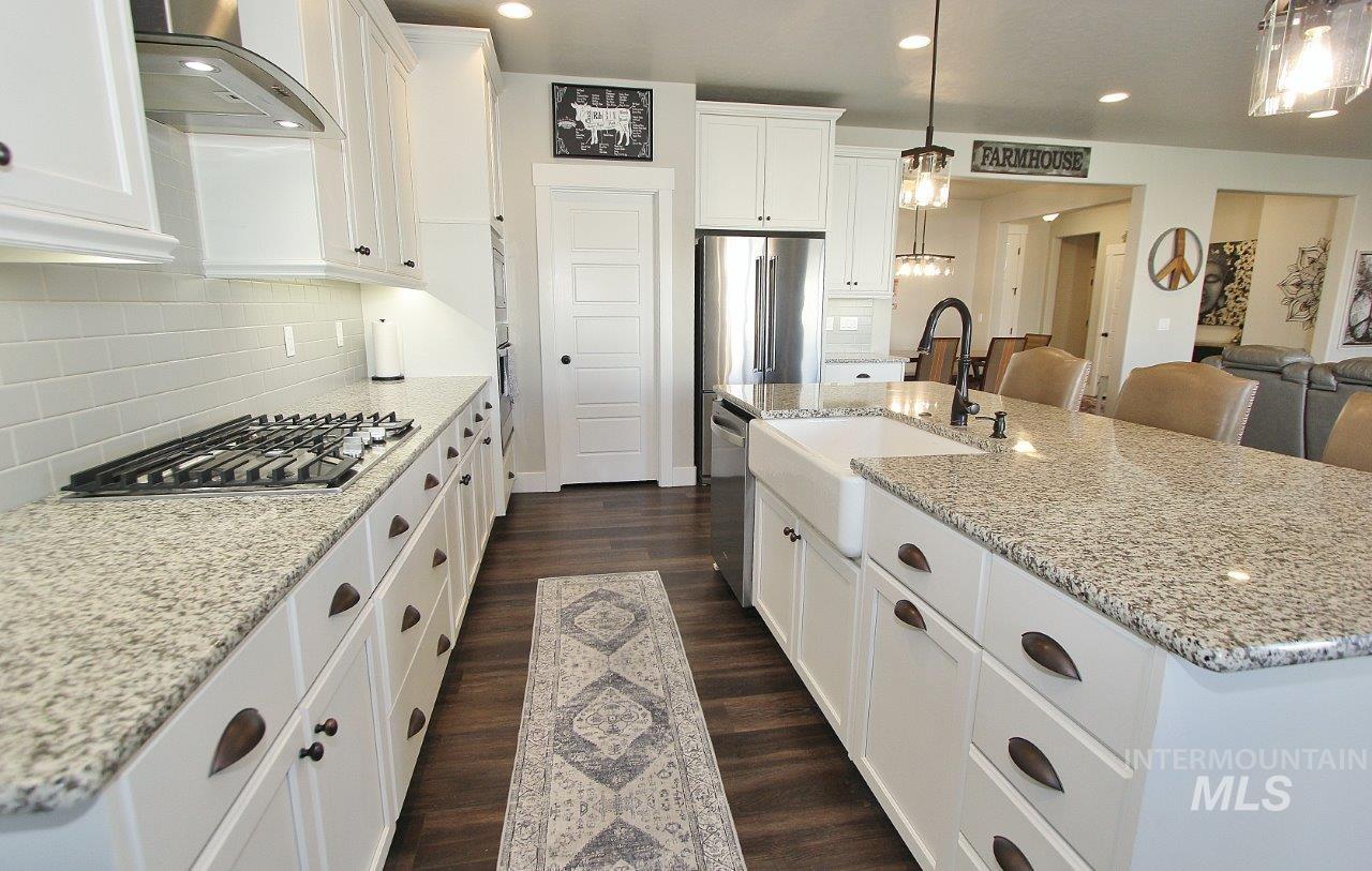 12643 S Teano Ave. Property Photo 9