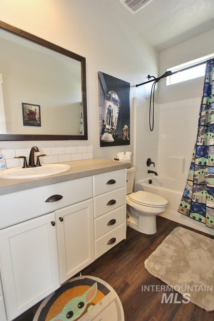 12643 S Teano Ave. Property Photo 21