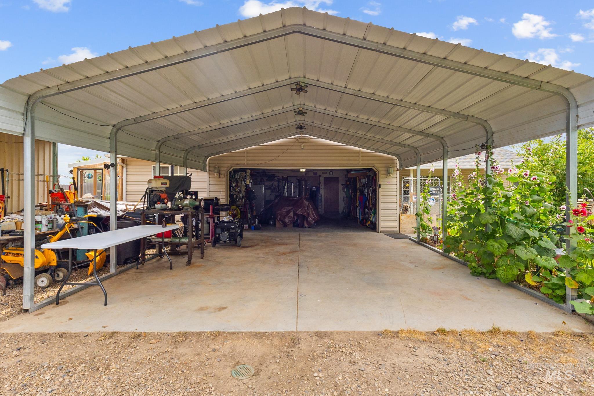 27499 Pioneer Ln Property Photo 13