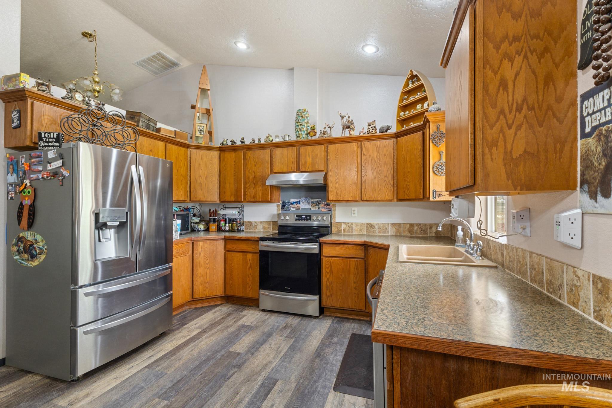 27499 Pioneer Ln Property Photo 15