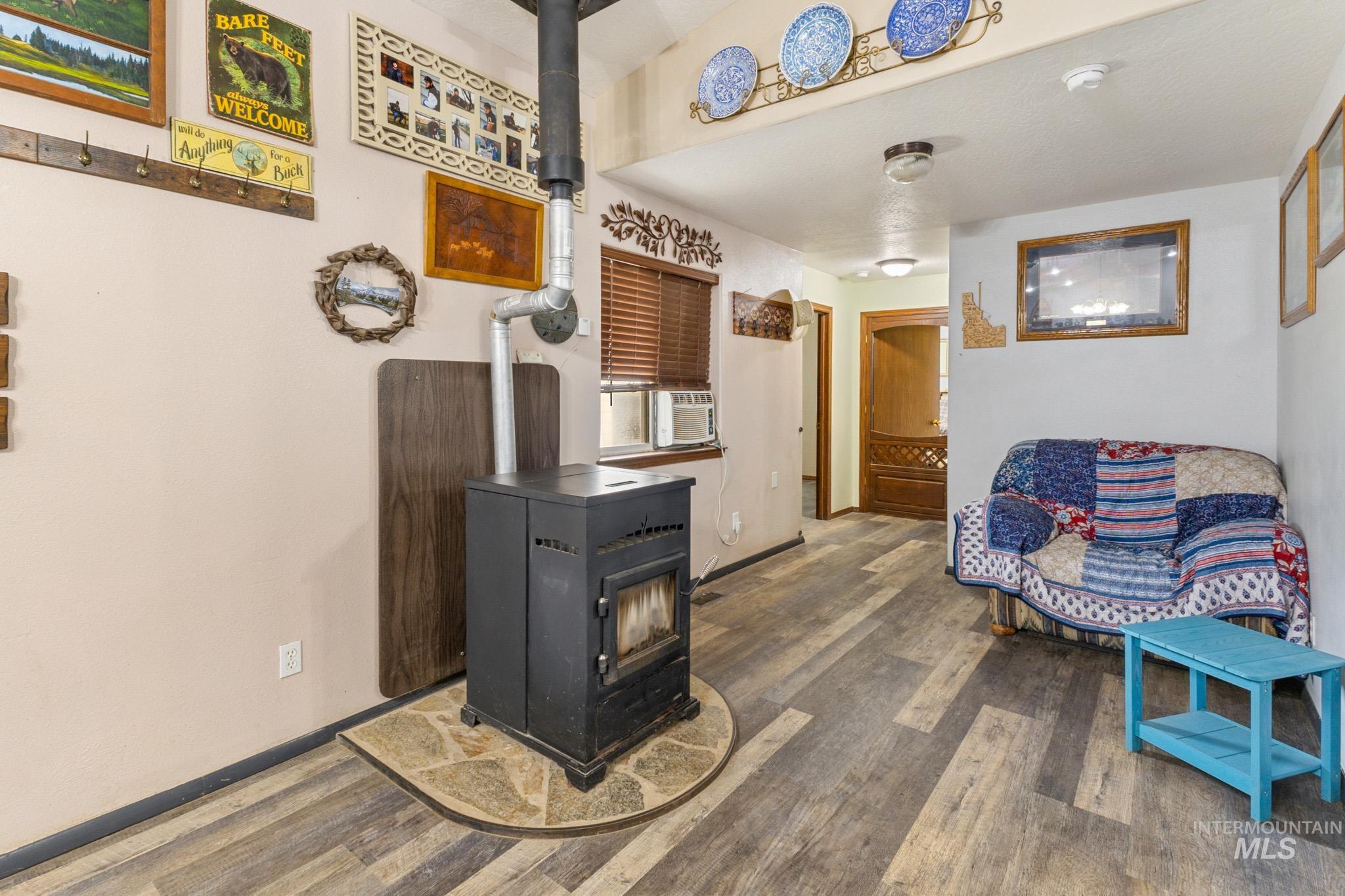 27499 Pioneer Ln Property Photo 16