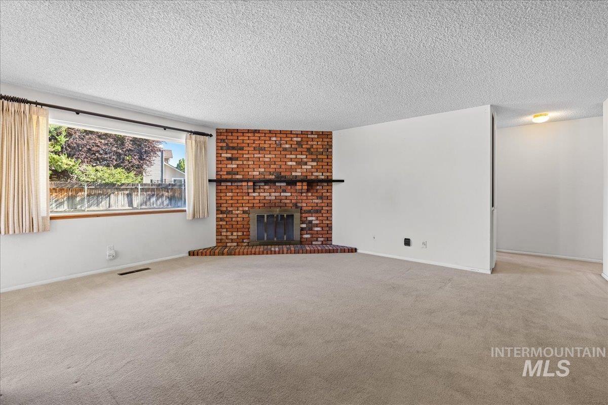 3575 Jones Pl Property Photo 5