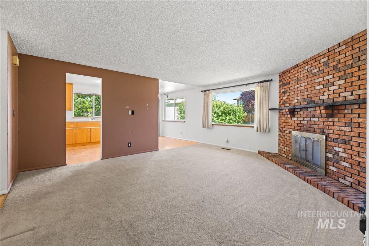 3575 Jones Pl Property Photo 6