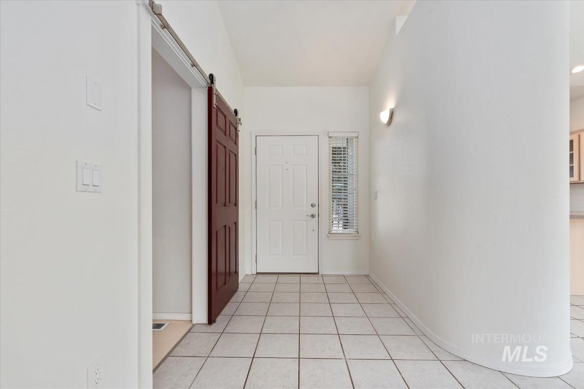 4147 W Pinoak Ct. Property Photo 5