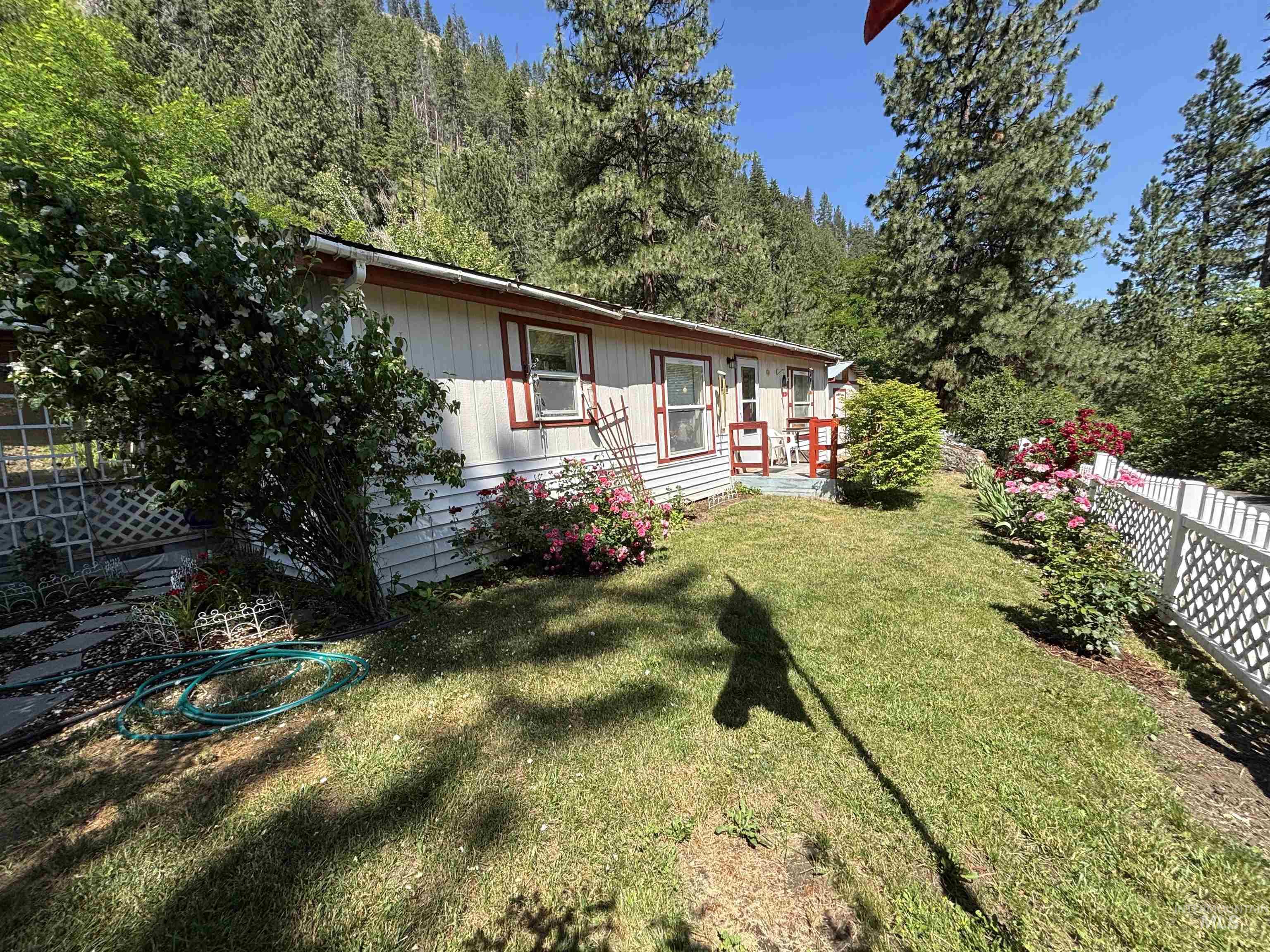 5645 Pines Rd Property Photo 11