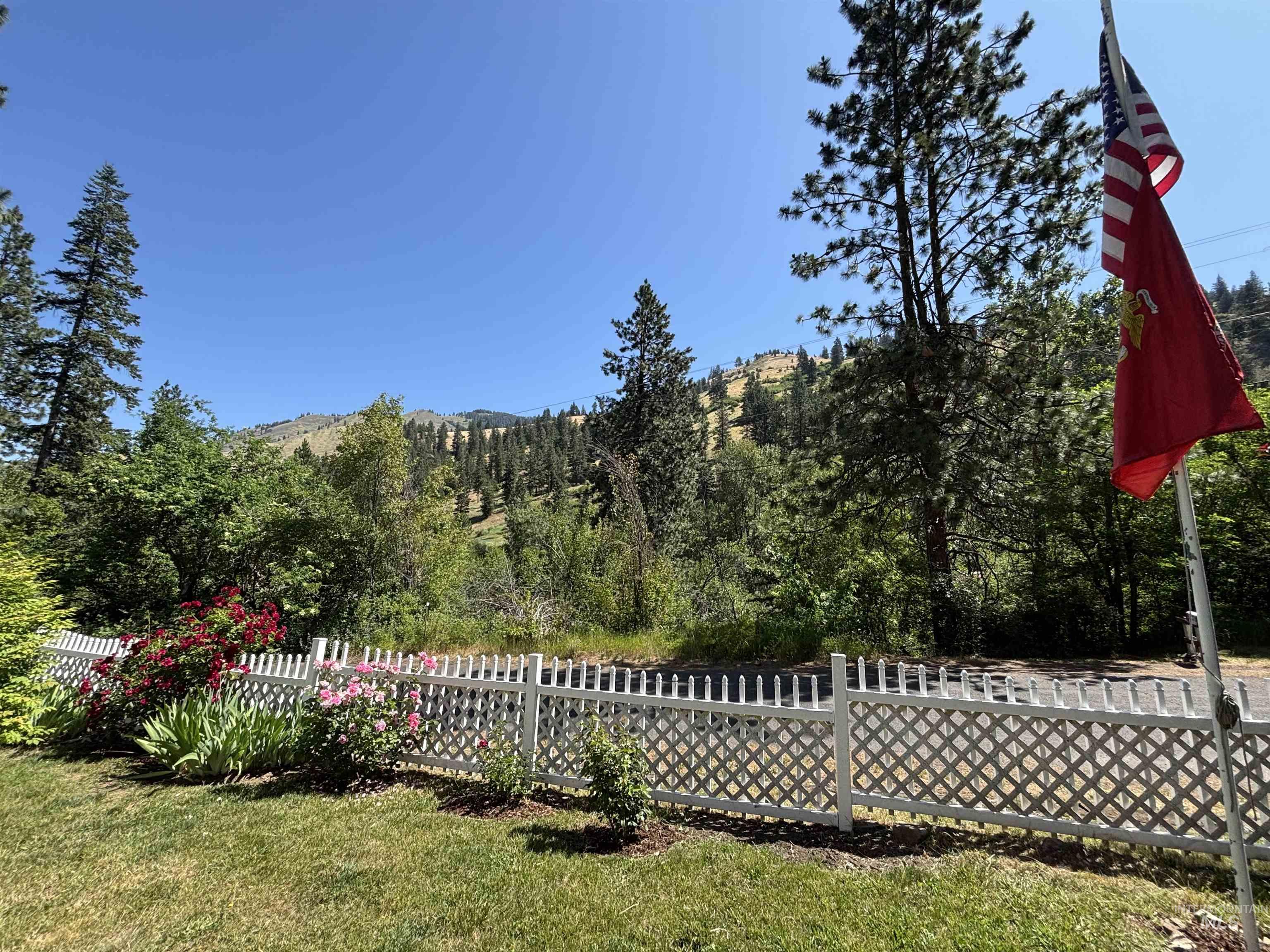 5645 Pines Rd Property Photo 14